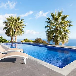 endless-blue-house.madeira-islandshotels.com/